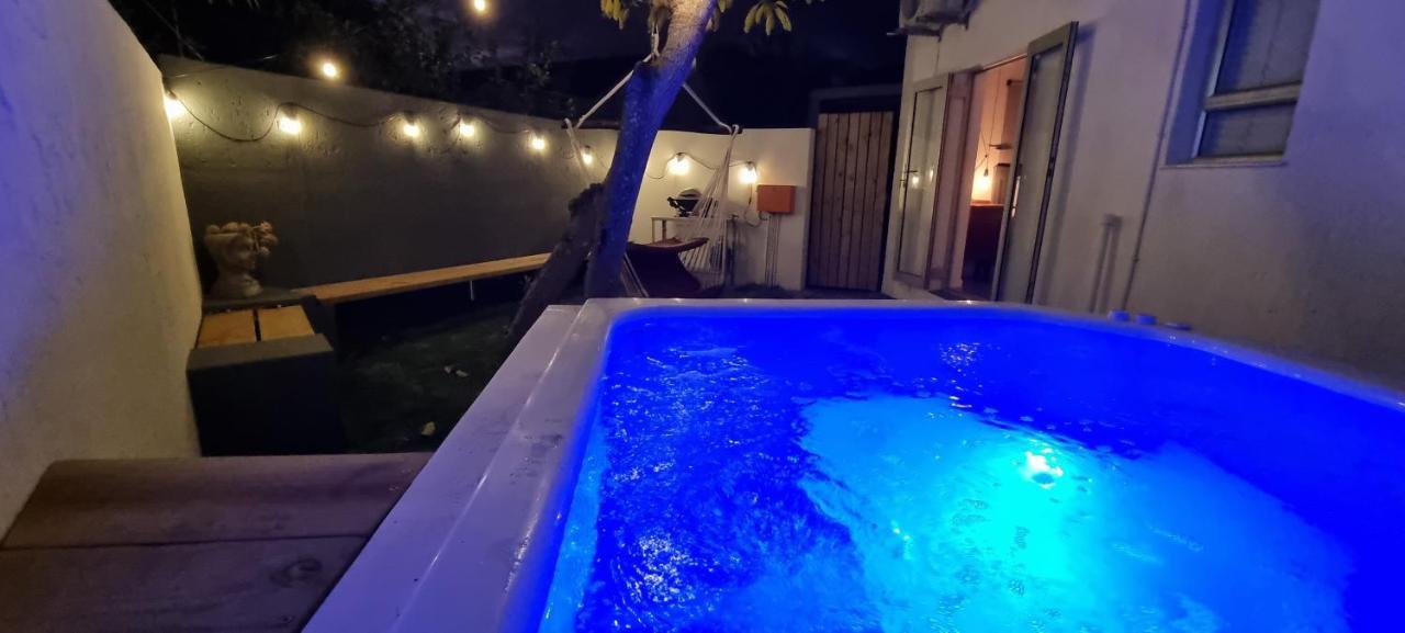 Sunshowers Plett بليتنبيرغ باي المظهر الخارجي الصورة